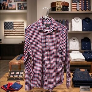 Zara Men's Red, White and Blue Gingham Plaid  Shirt. Slim Fit Medium
